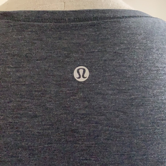 Lululemon charcoal gray tank. Size 6. - Picture 3 of 6